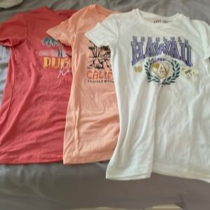 GRAPHIC TEES | 3pc set of Aeropostale women’s tees | size small